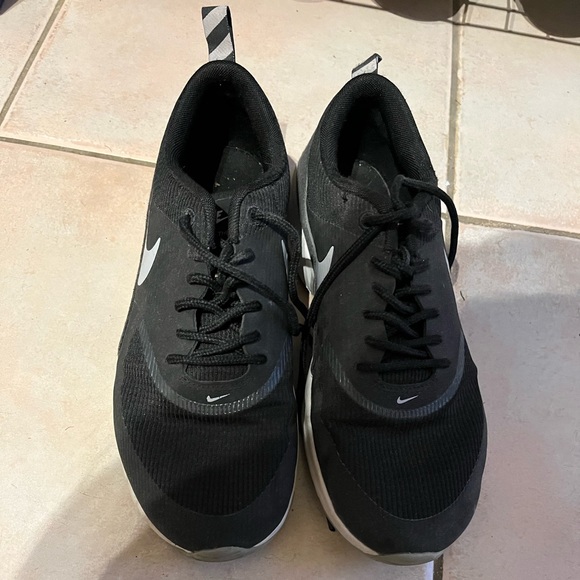 Nike Airmax Thea - Picture 2 of 4